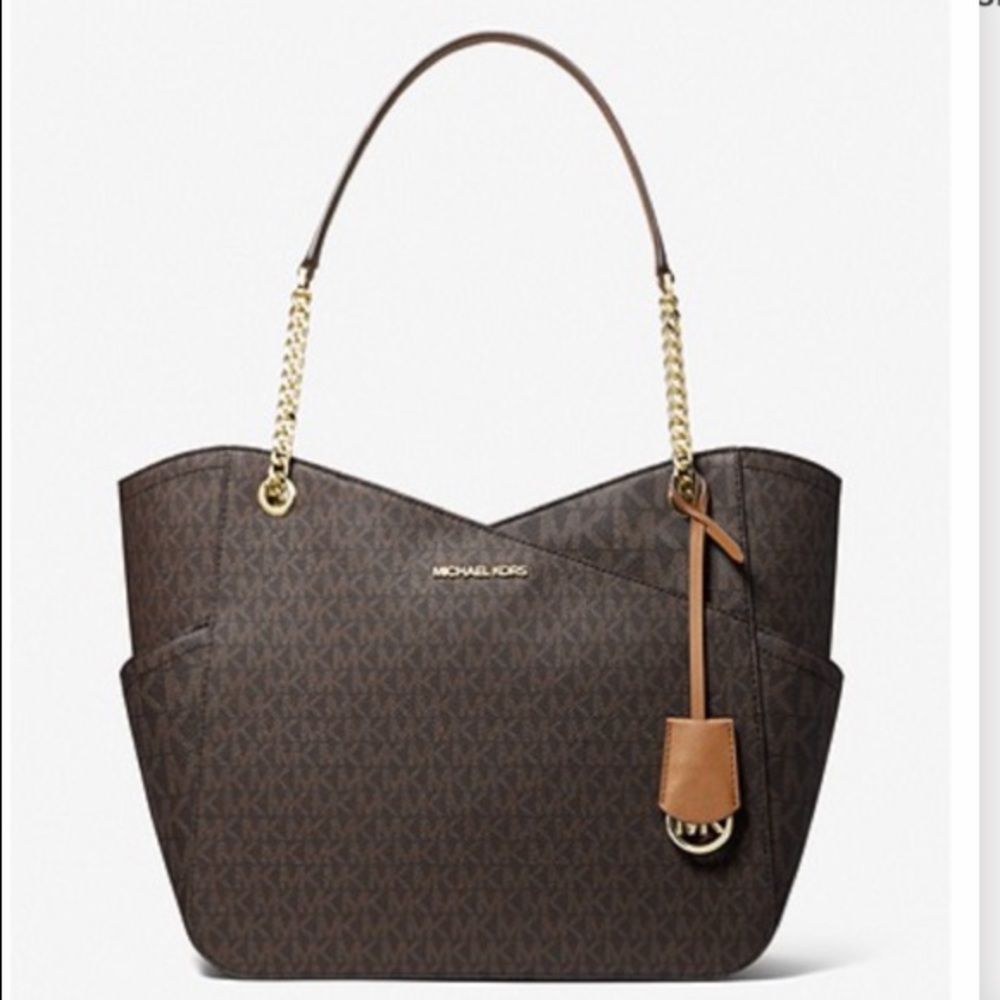 Really cute on sale Michael kors bag
